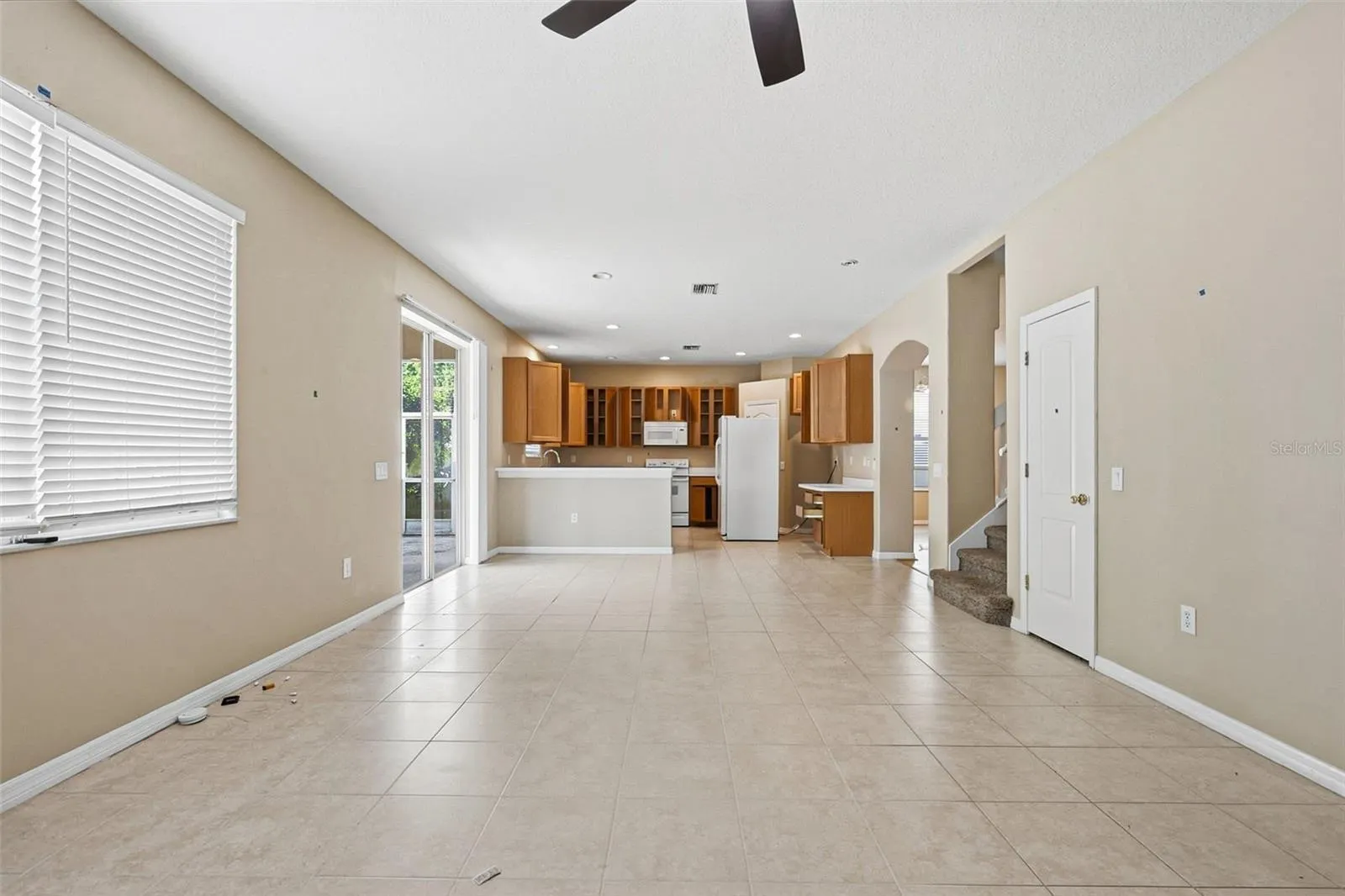 19264 FISHERMANS BEND DR