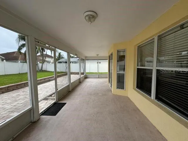 2753 HERONS LANDING DR