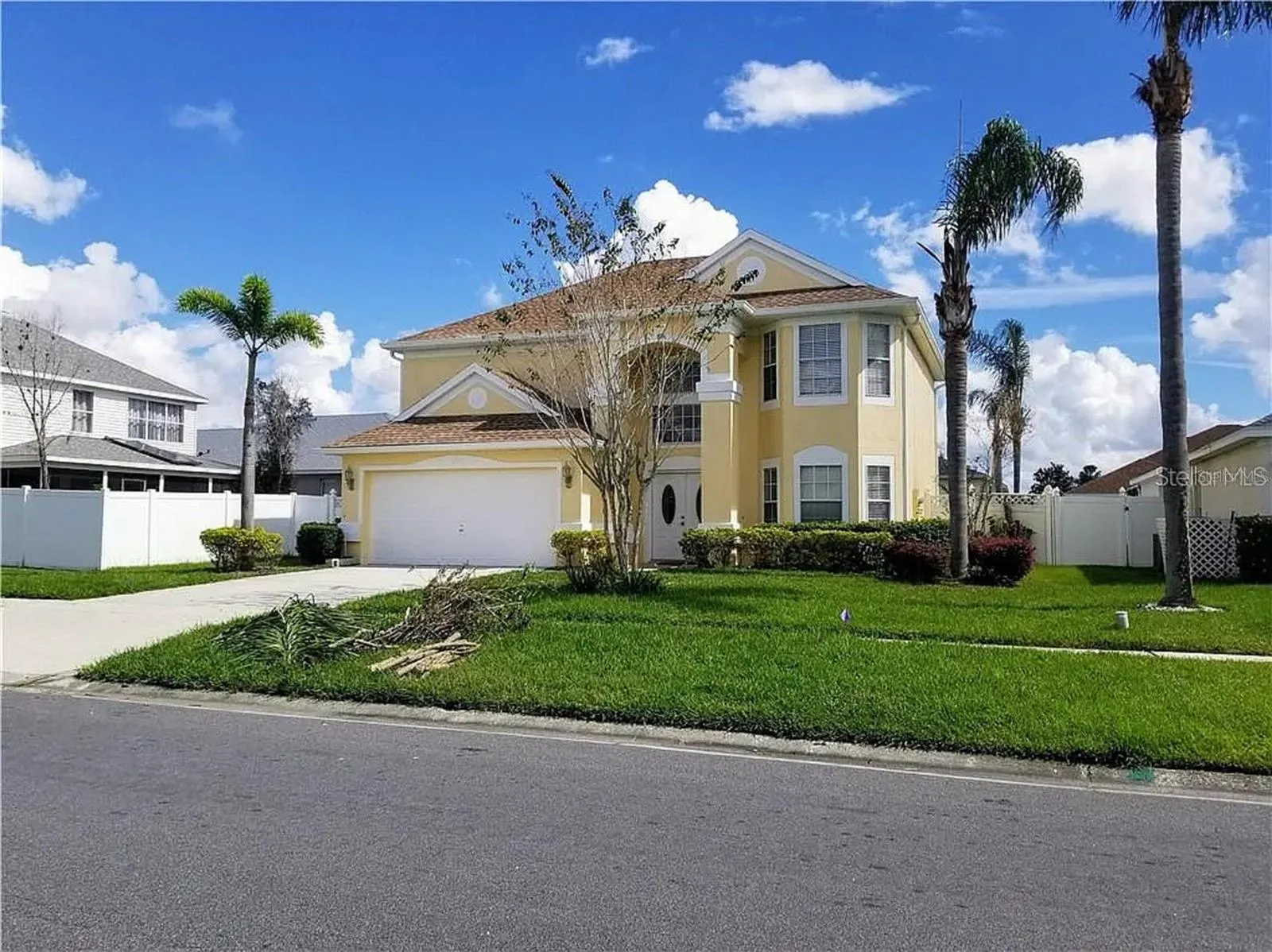2753 HERONS LANDING DR