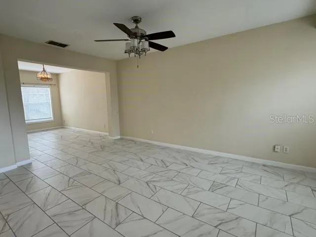 2753 HERONS LANDING DR