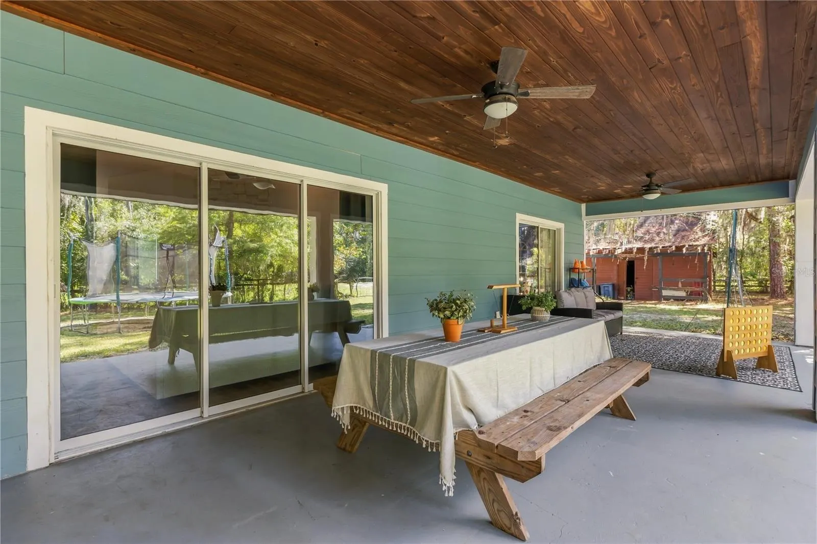218 WHITCOMB DR