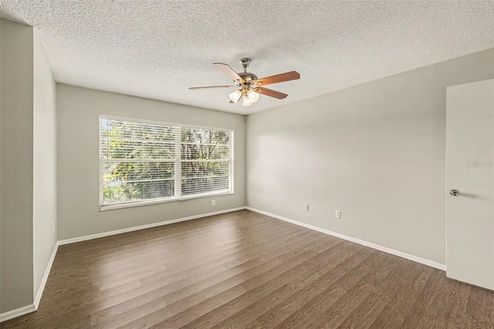 980 ABBY RIDGE CT
