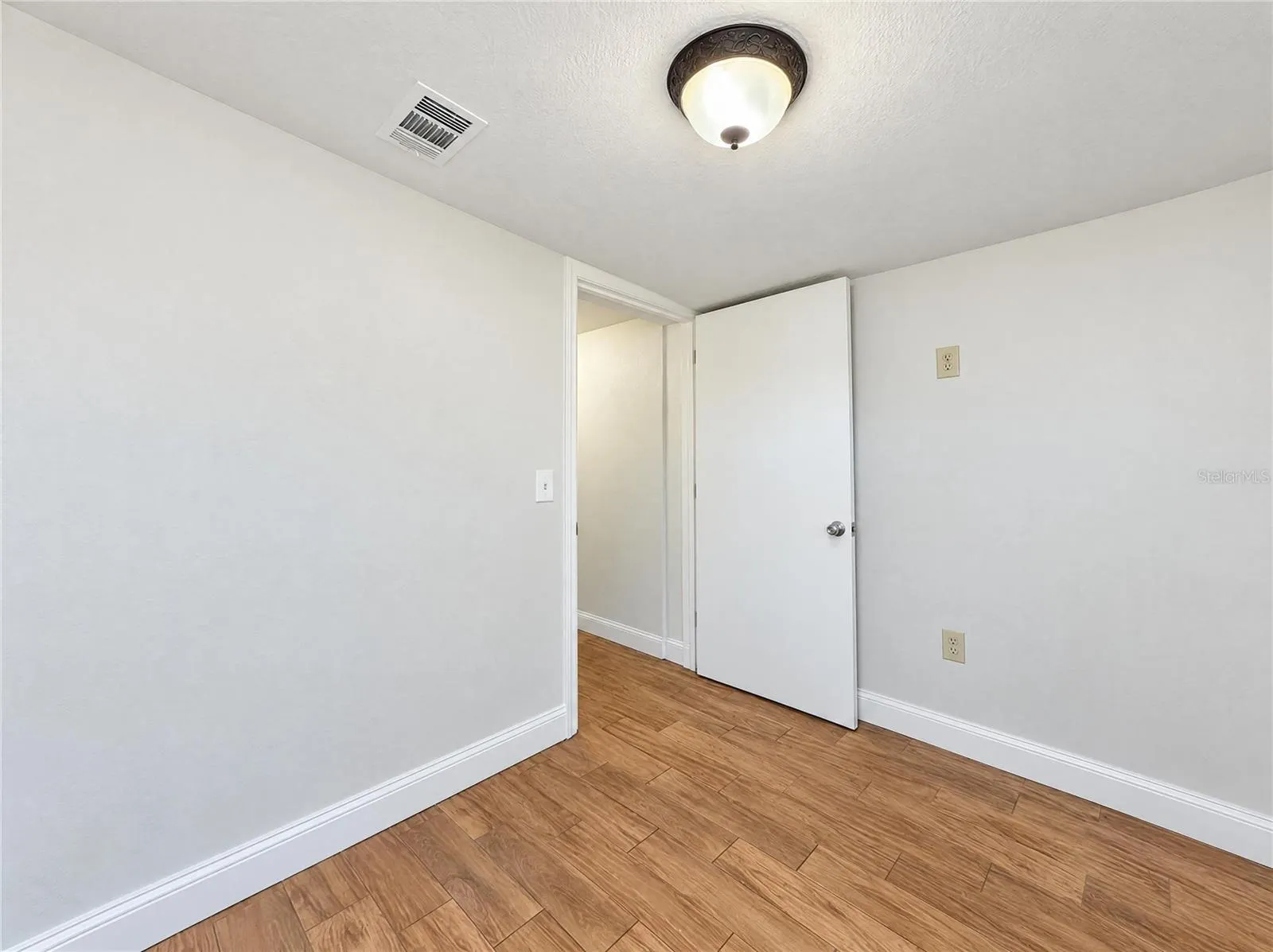 3205 W ROGERS AVE