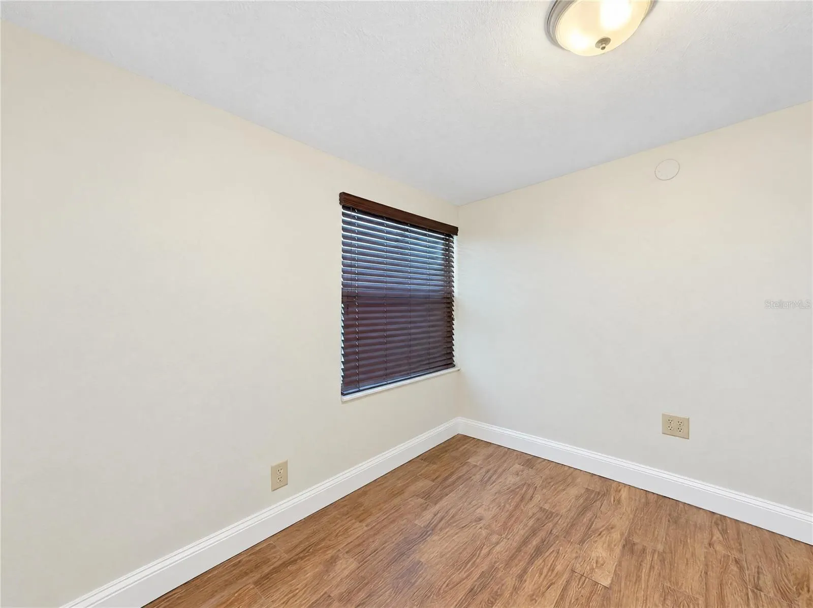 3205 W ROGERS AVE