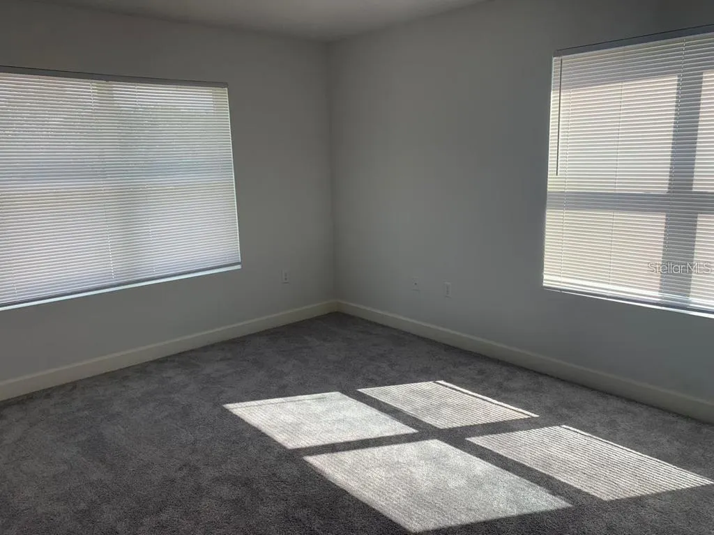 633 LAKE SHORE PKWY