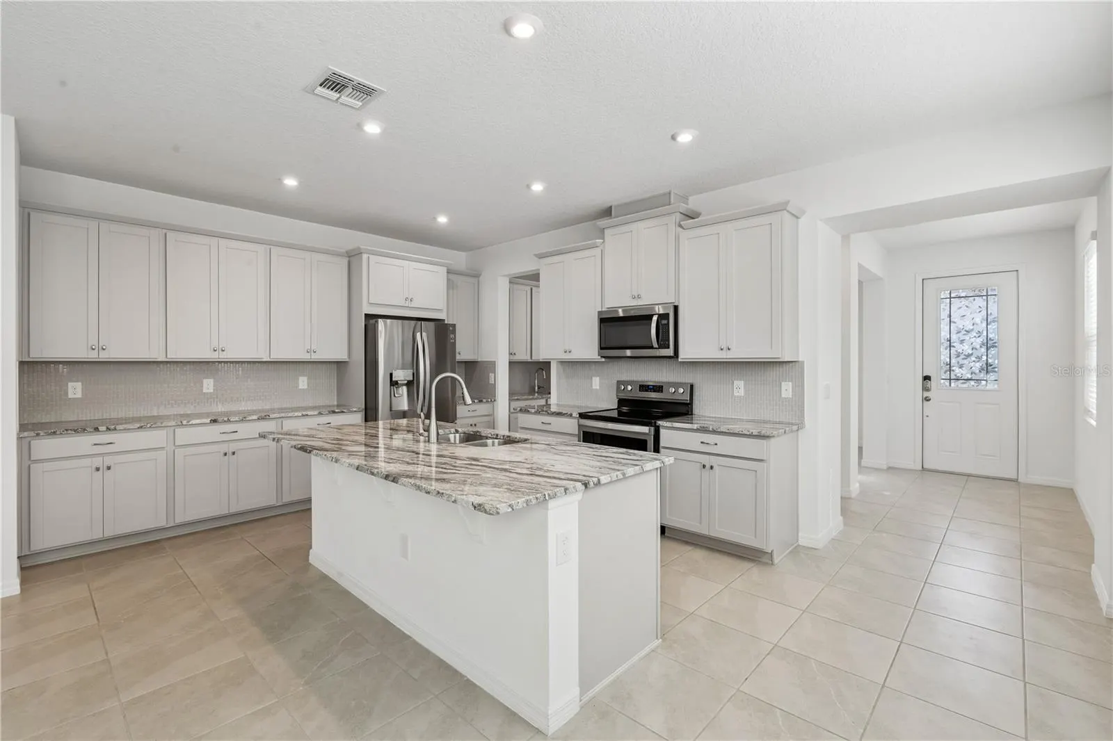 16396 PRAIRIE SCHOOL DR