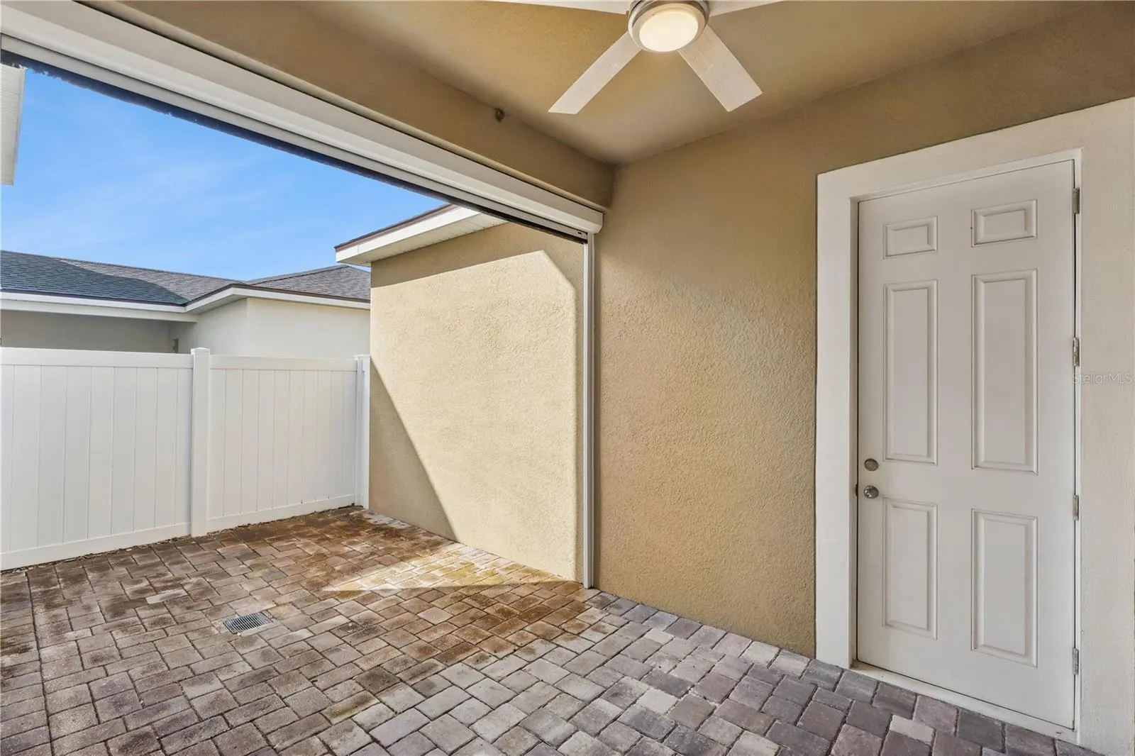 16396 PRAIRIE SCHOOL DR