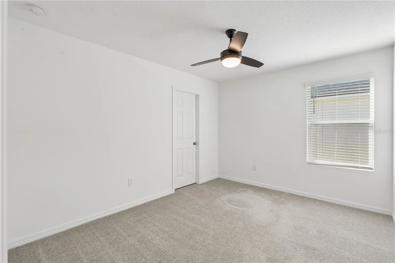 16396 PRAIRIE SCHOOL DR