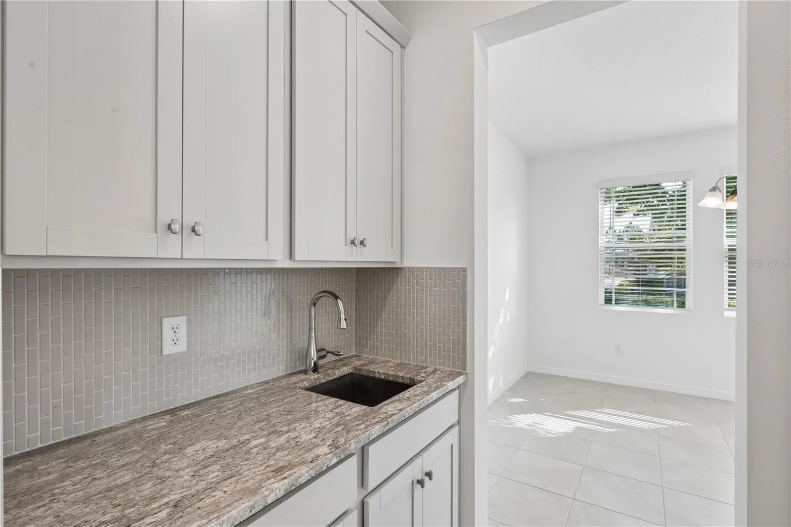 16396 PRAIRIE SCHOOL DR
