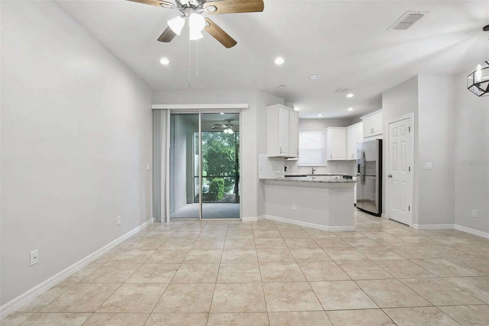 1609 VINEYARD LN