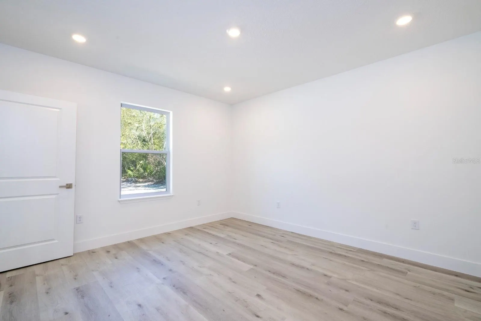 3803 BREWSTER RD