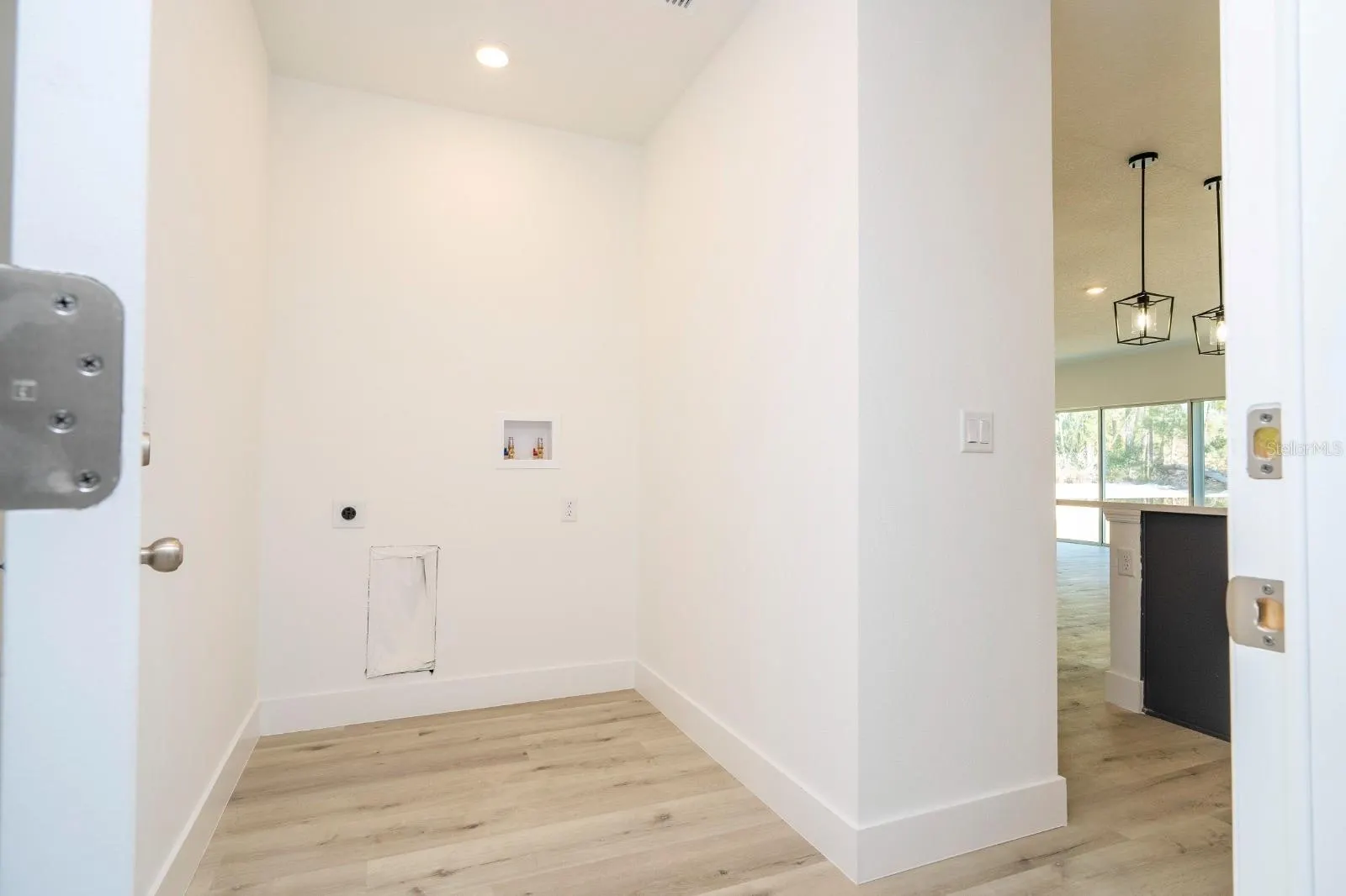 3803 BREWSTER RD
