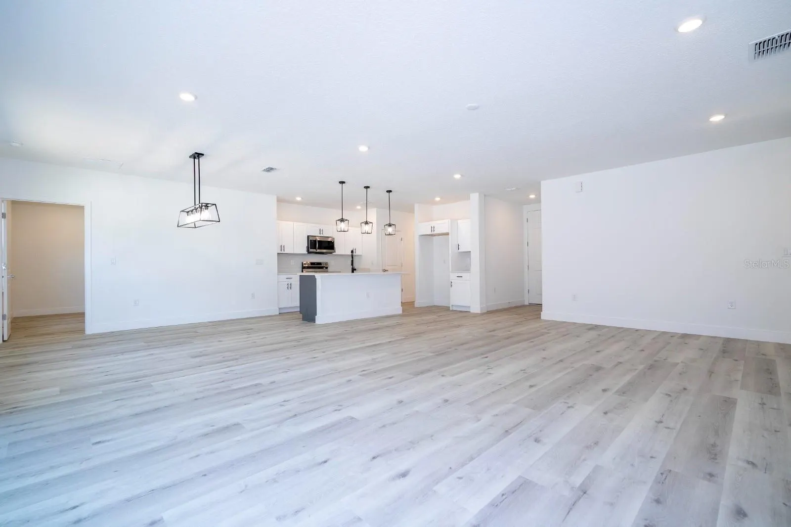 3803 BREWSTER RD