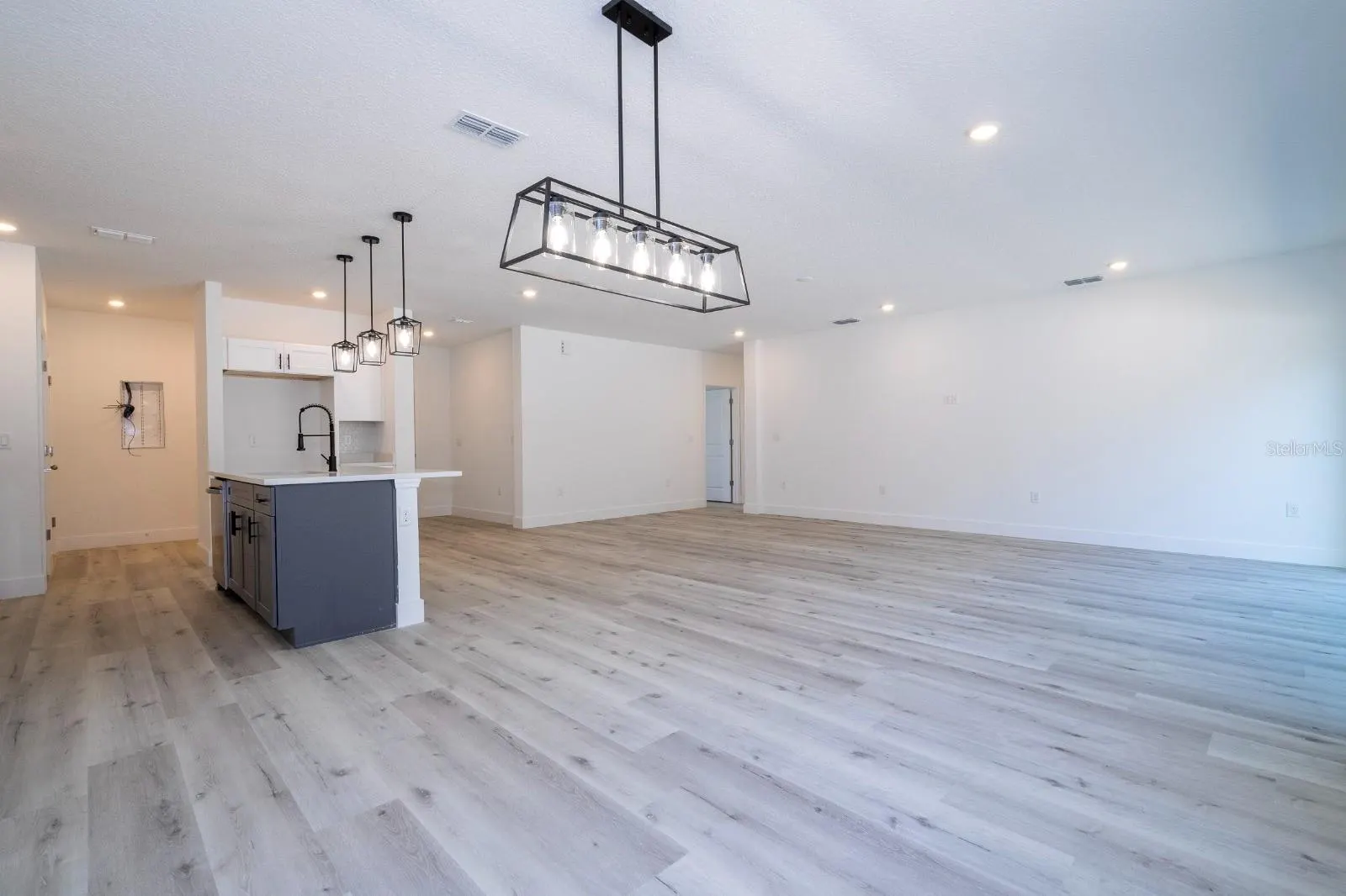 3803 BREWSTER RD