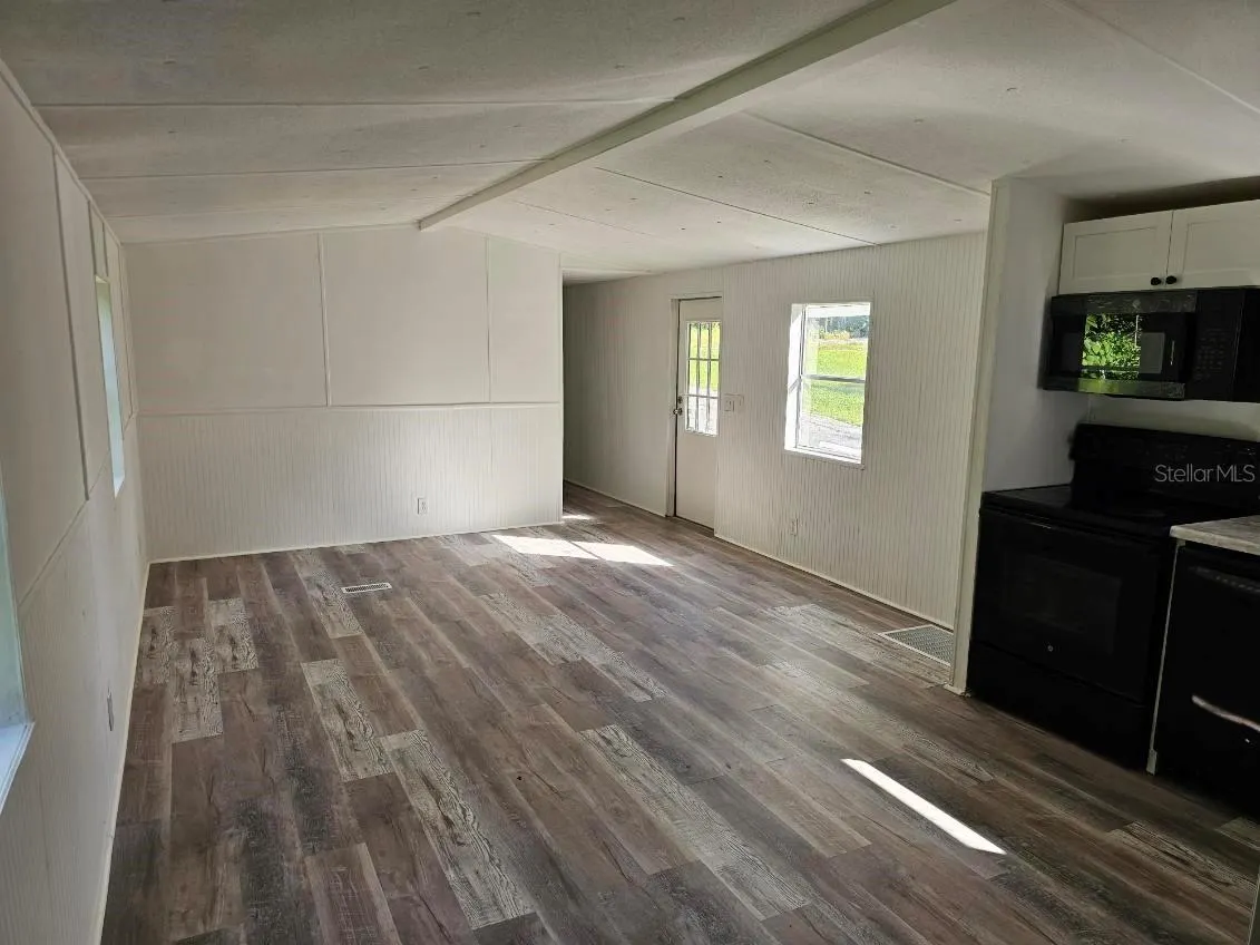 2030 SMITH AVE