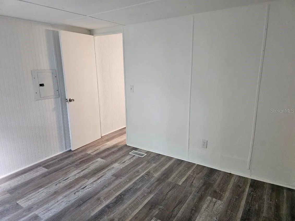 2030 SMITH AVE