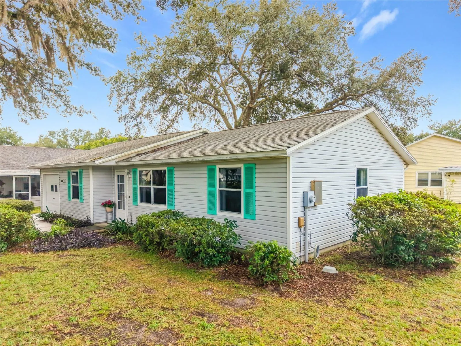 1038 SCOTCH PINE CT