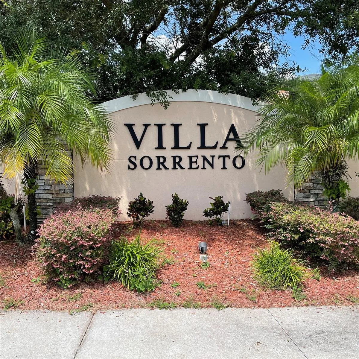 353 VILLA SORRENTO CIR
