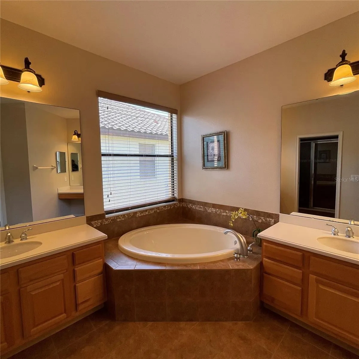 353 VILLA SORRENTO CIR