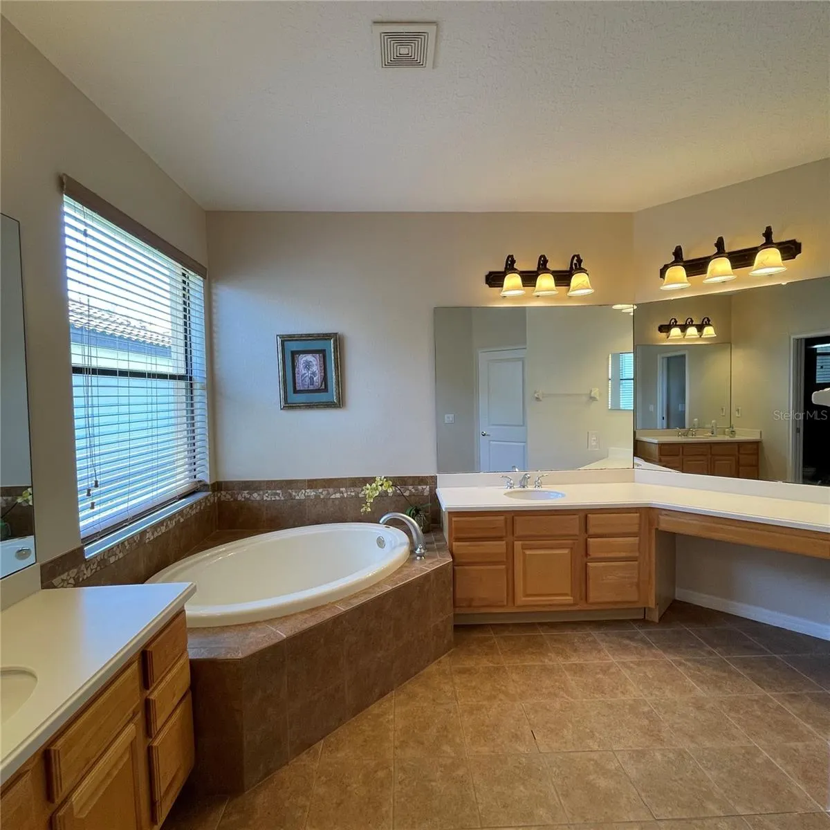 353 VILLA SORRENTO CIR