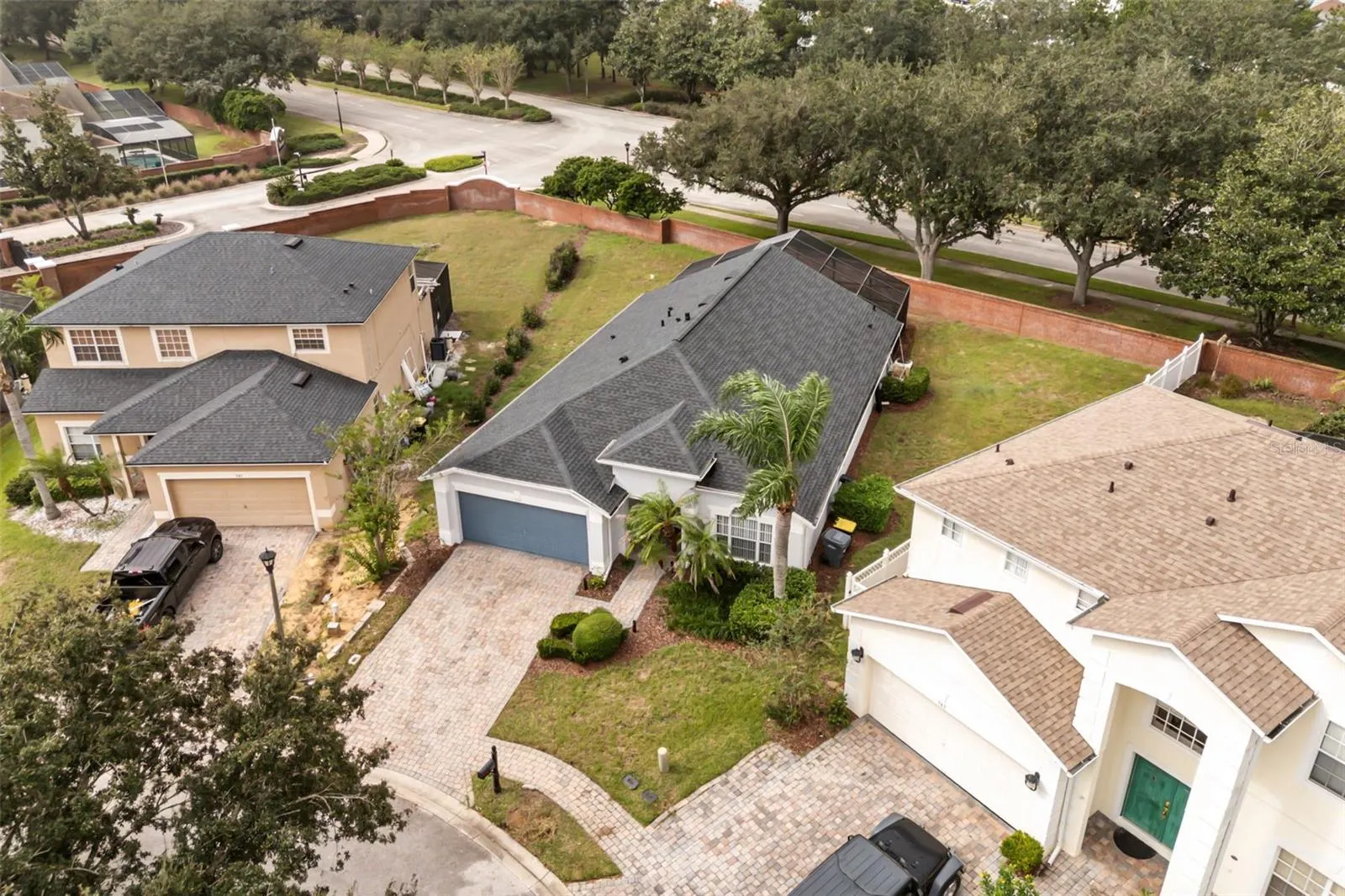 757 BALMORAL DR