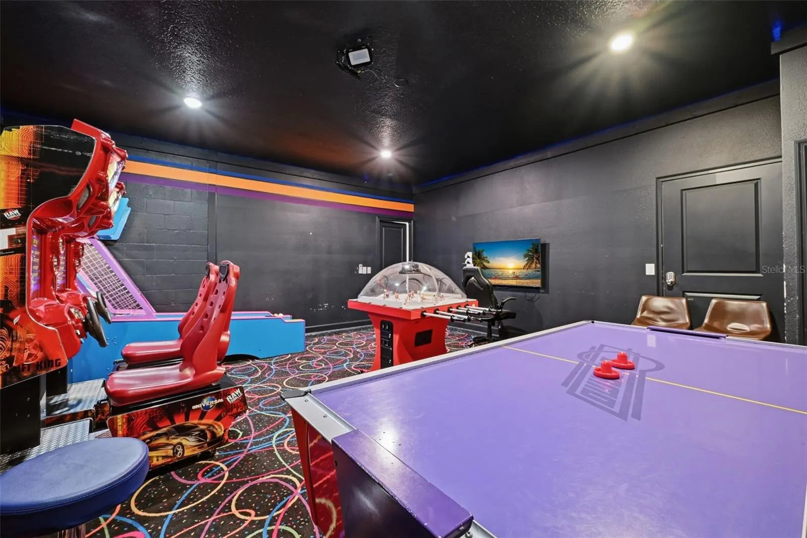 1670 MOON VALLEY DR