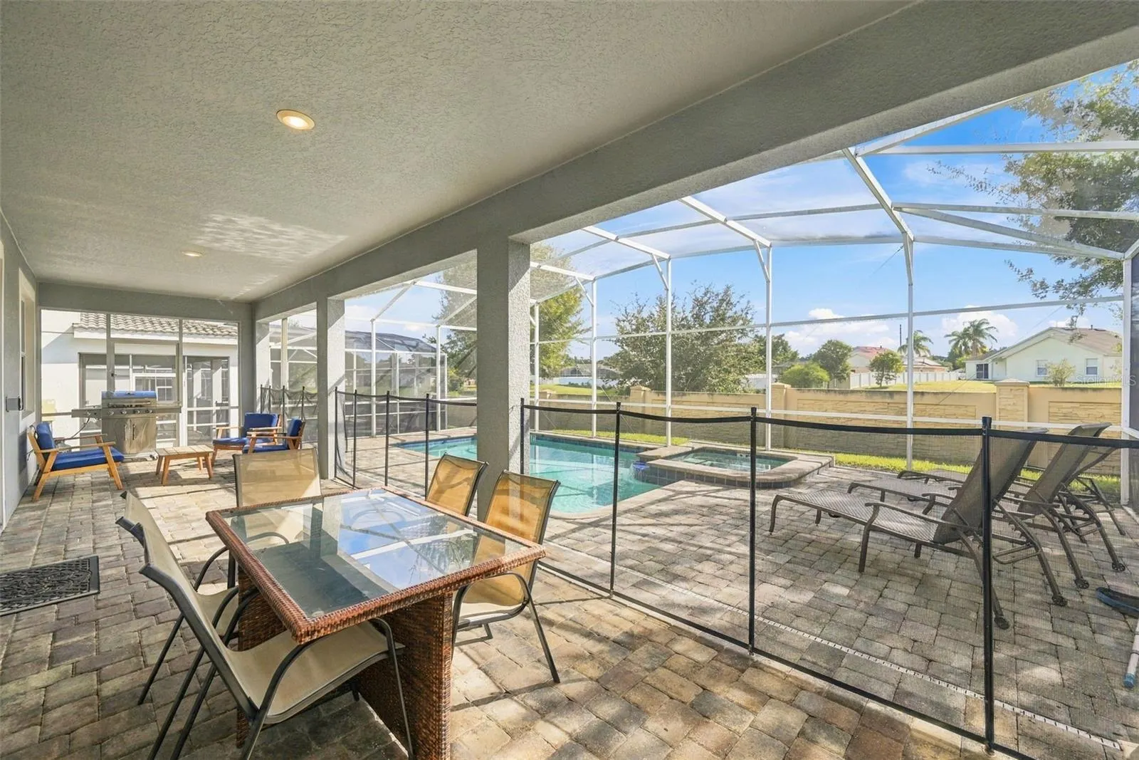 1670 MOON VALLEY DR