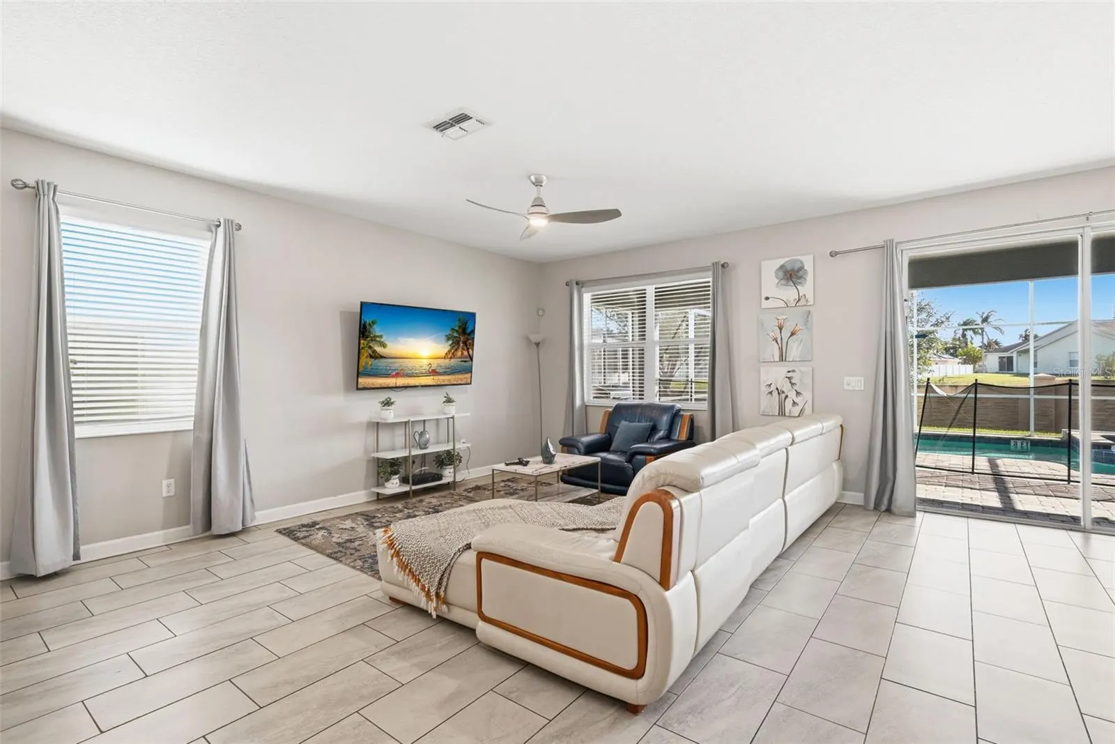 1670 MOON VALLEY DR