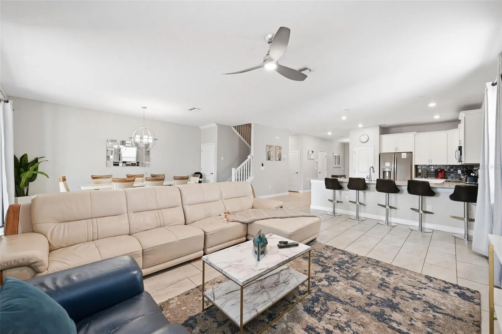 1670 MOON VALLEY DR