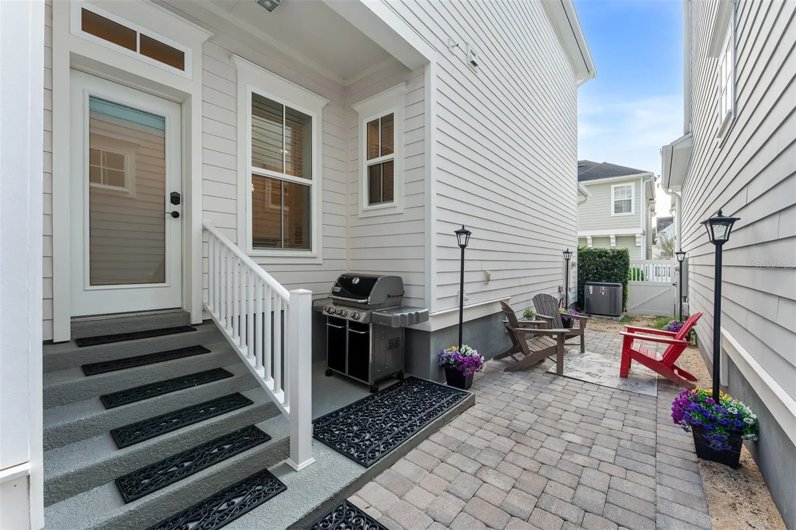1459 RESOLUTE ST