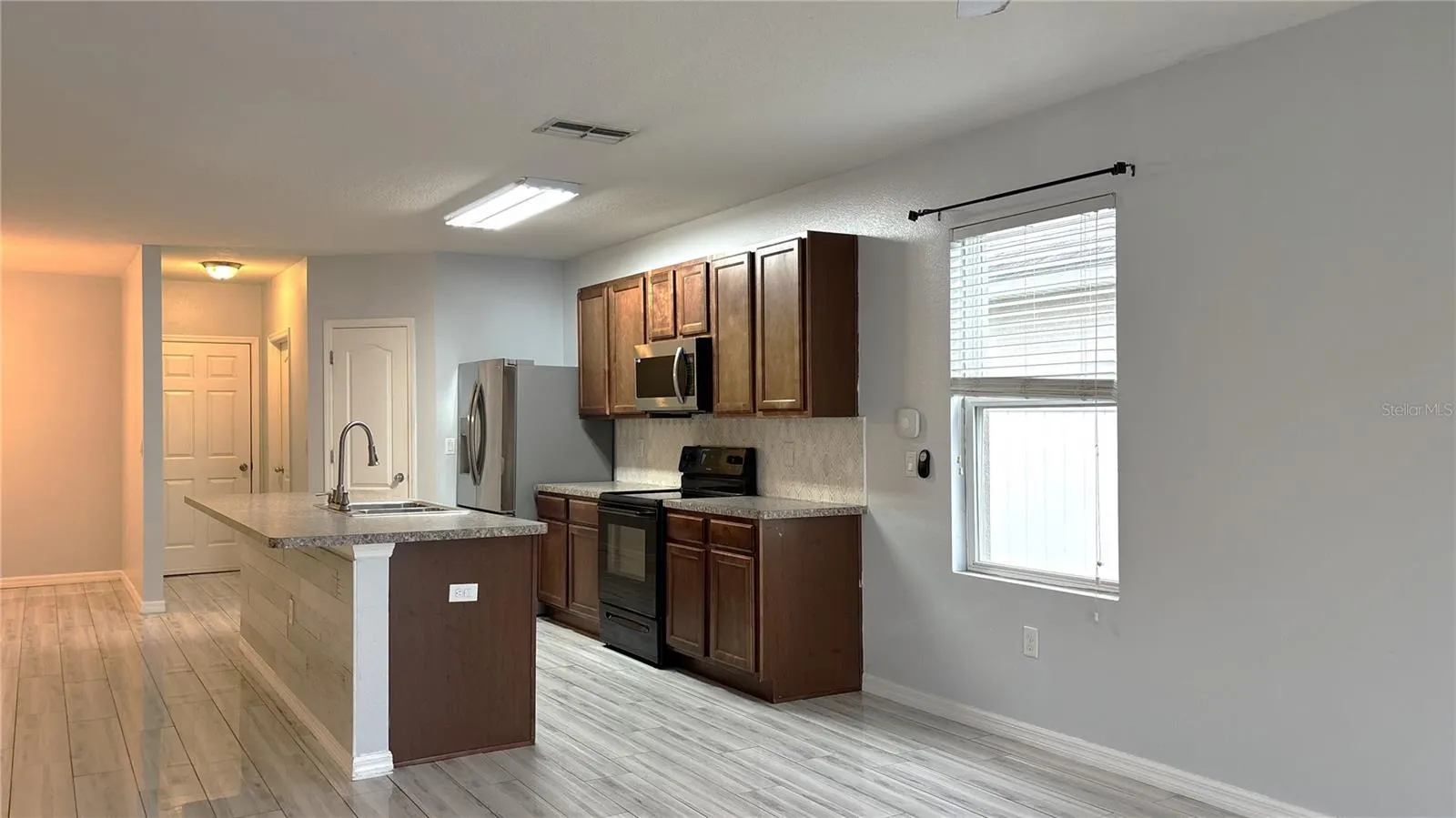 1413 WALLACE MANOR PASS