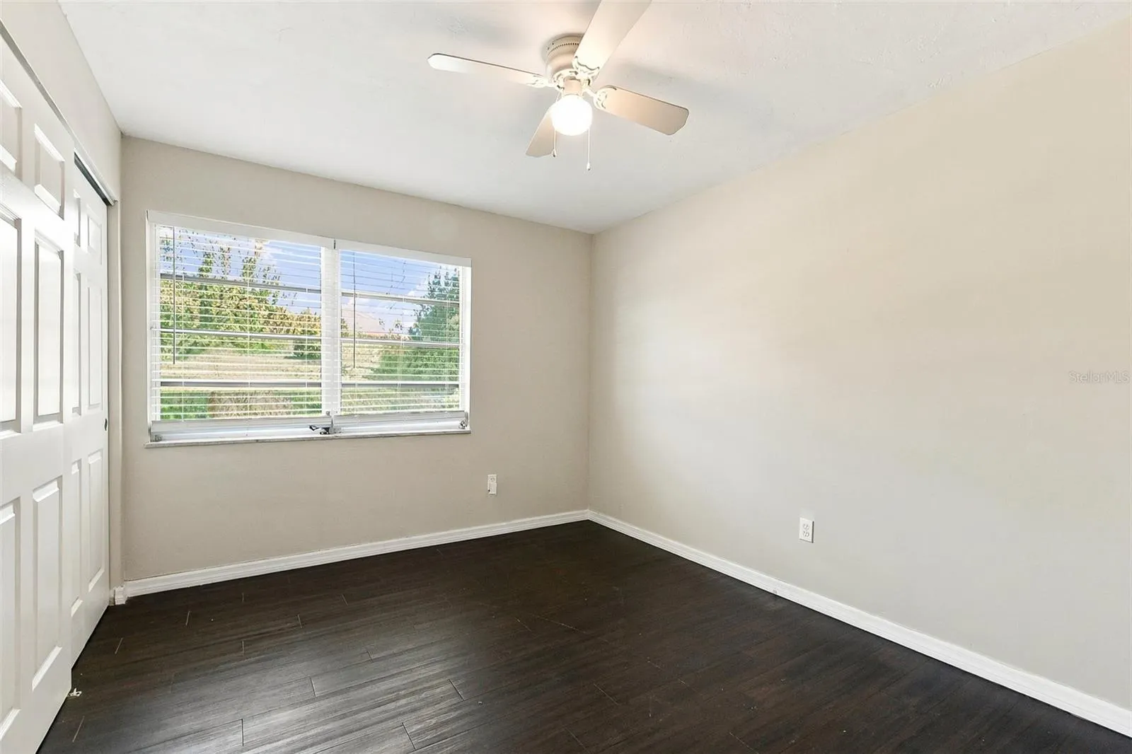 1336 W HARTLEY CIR