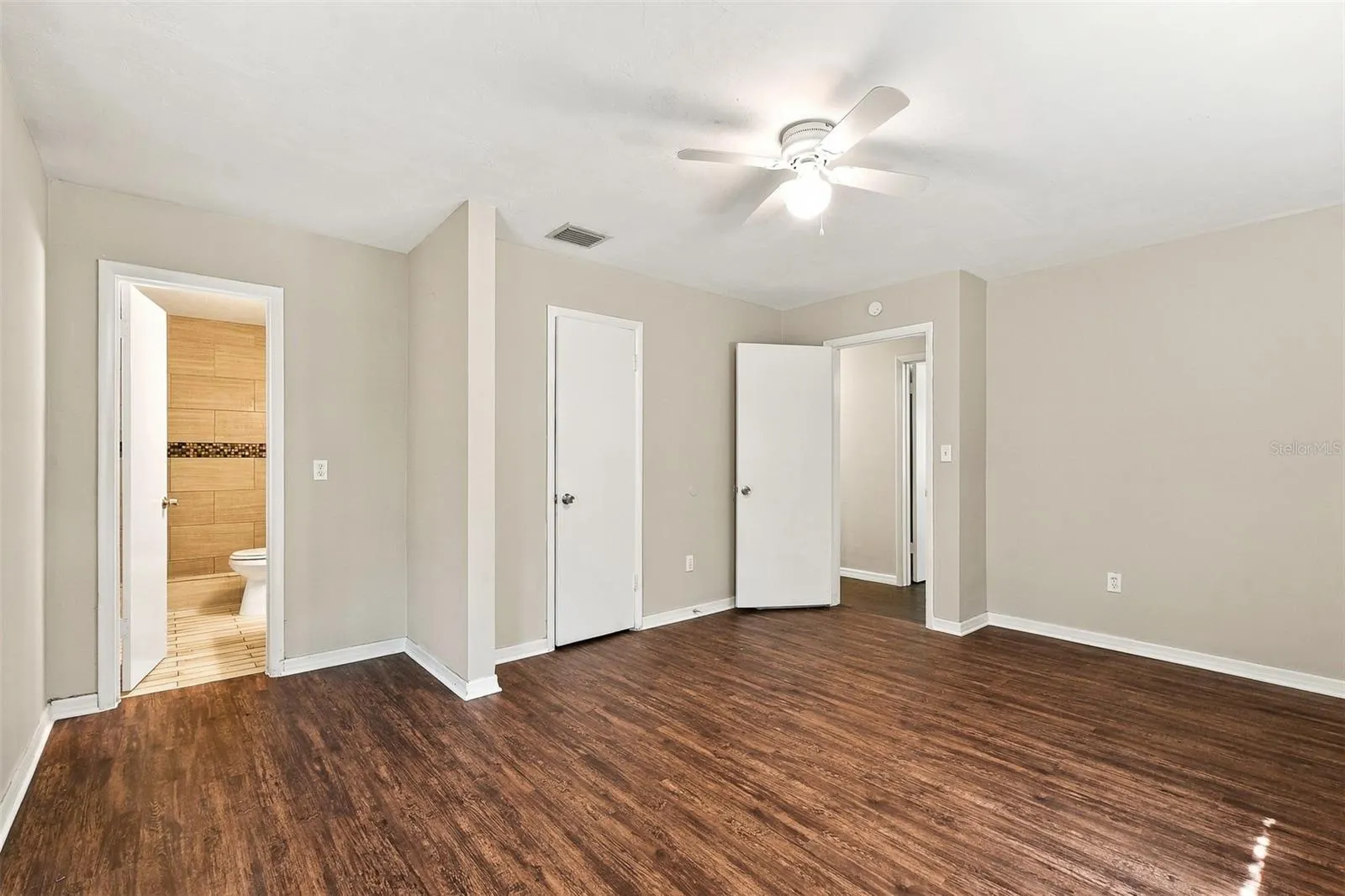 1336 W HARTLEY CIR