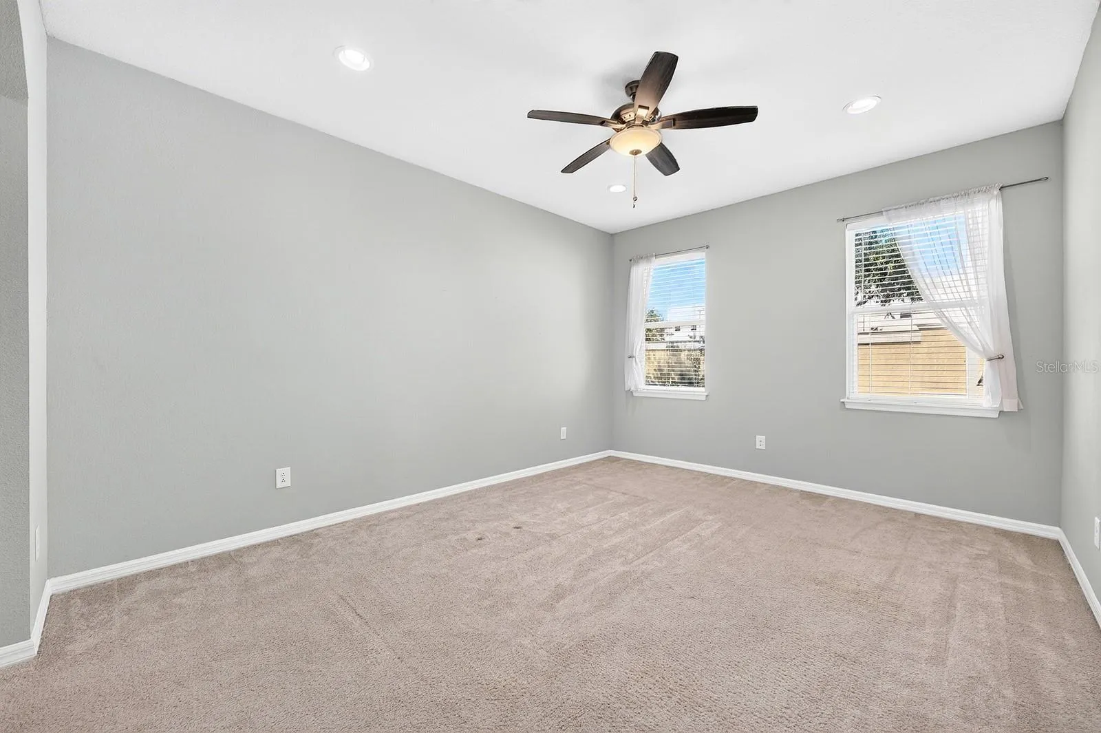 2128 LENNOX DALE LN