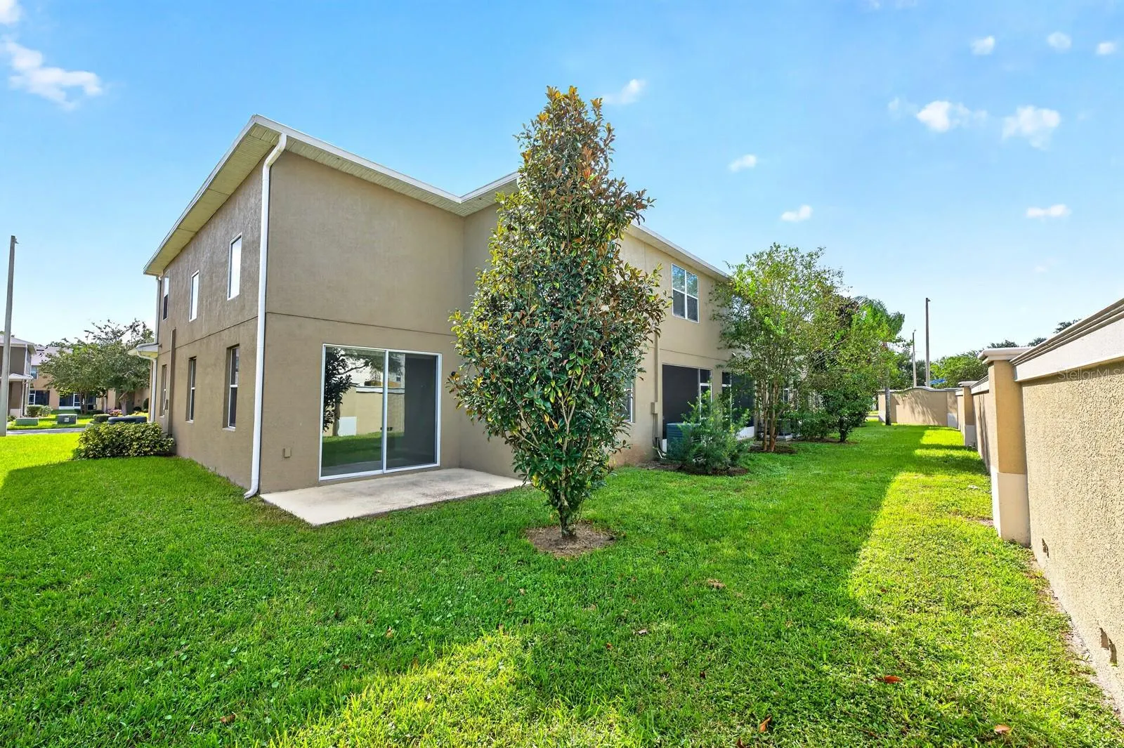 2128 LENNOX DALE LN