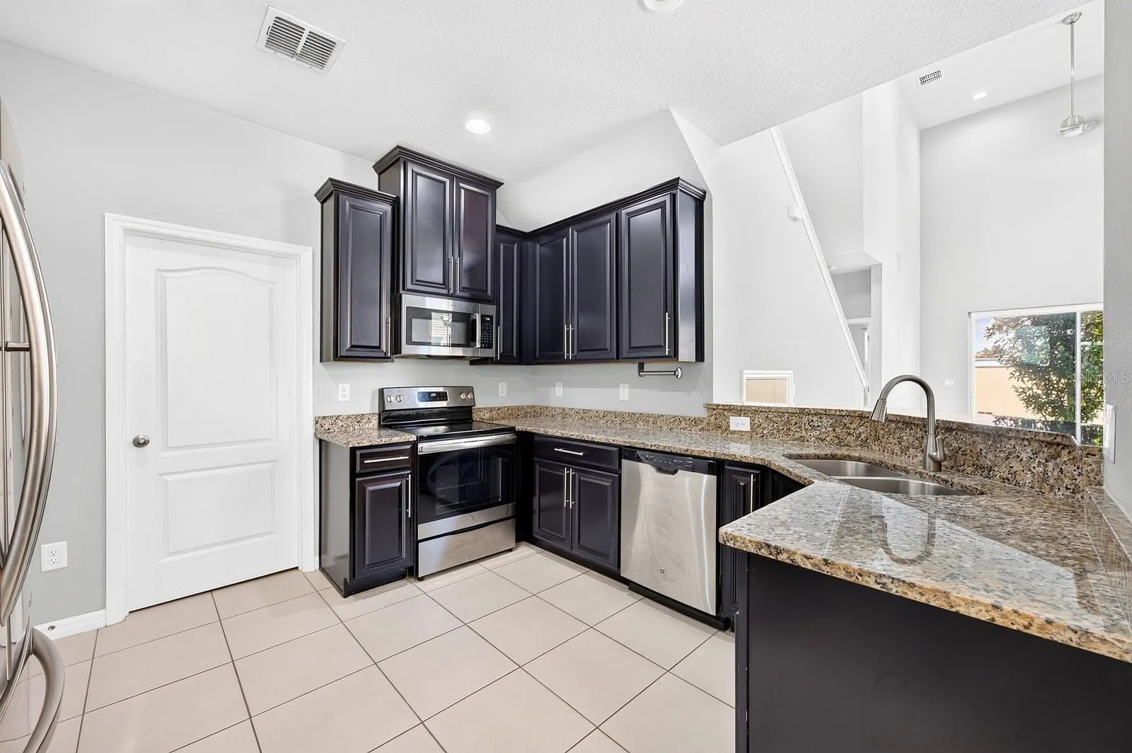 2128 LENNOX DALE LN