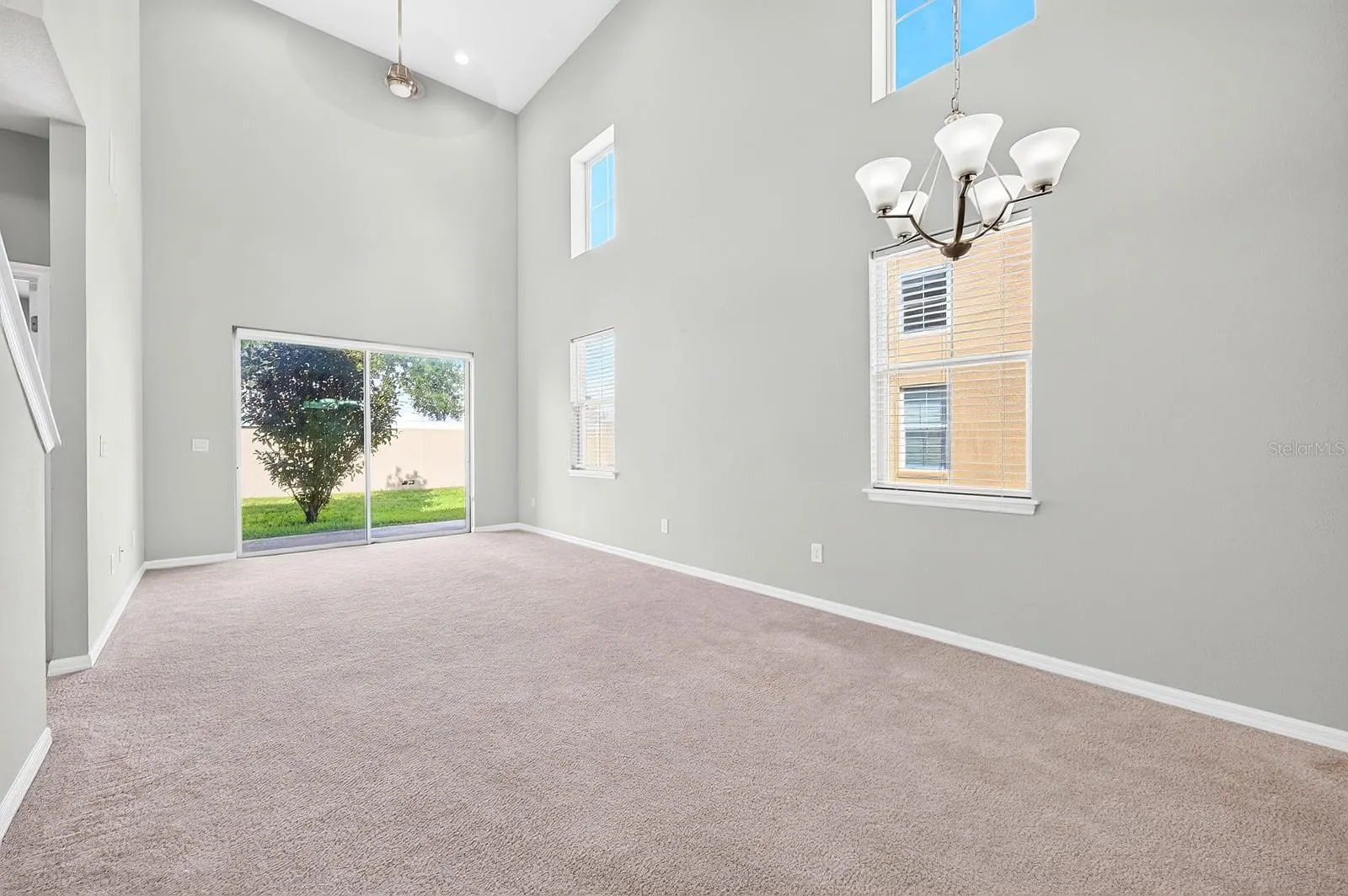 2128 LENNOX DALE LN