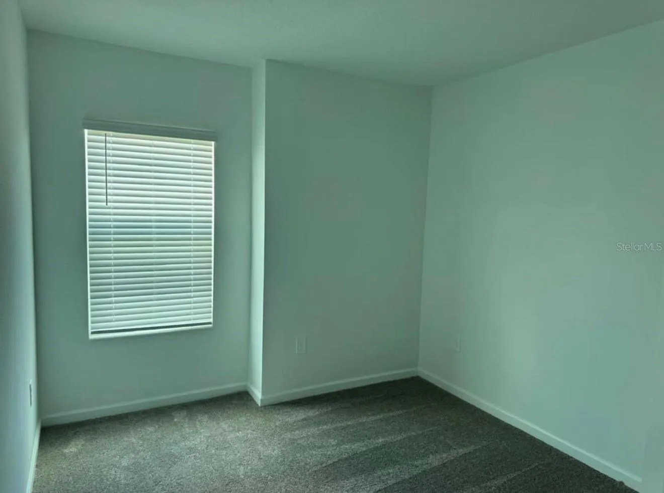3223 LAURENT LOOP