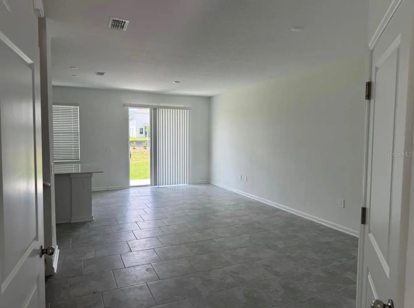 3223 LAURENT LOOP