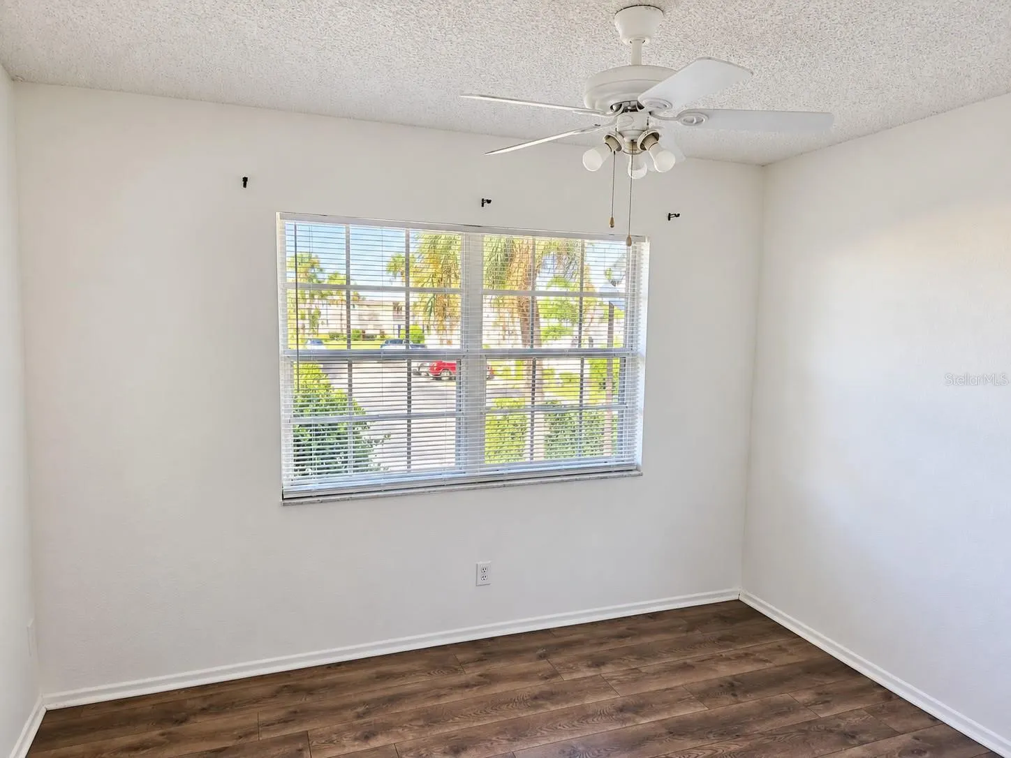 975 SONESTA AVE NE #201 #201