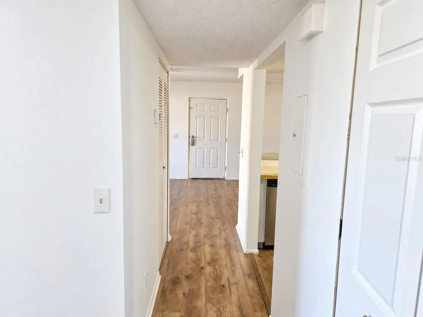 975 SONESTA AVE NE #201 #201
