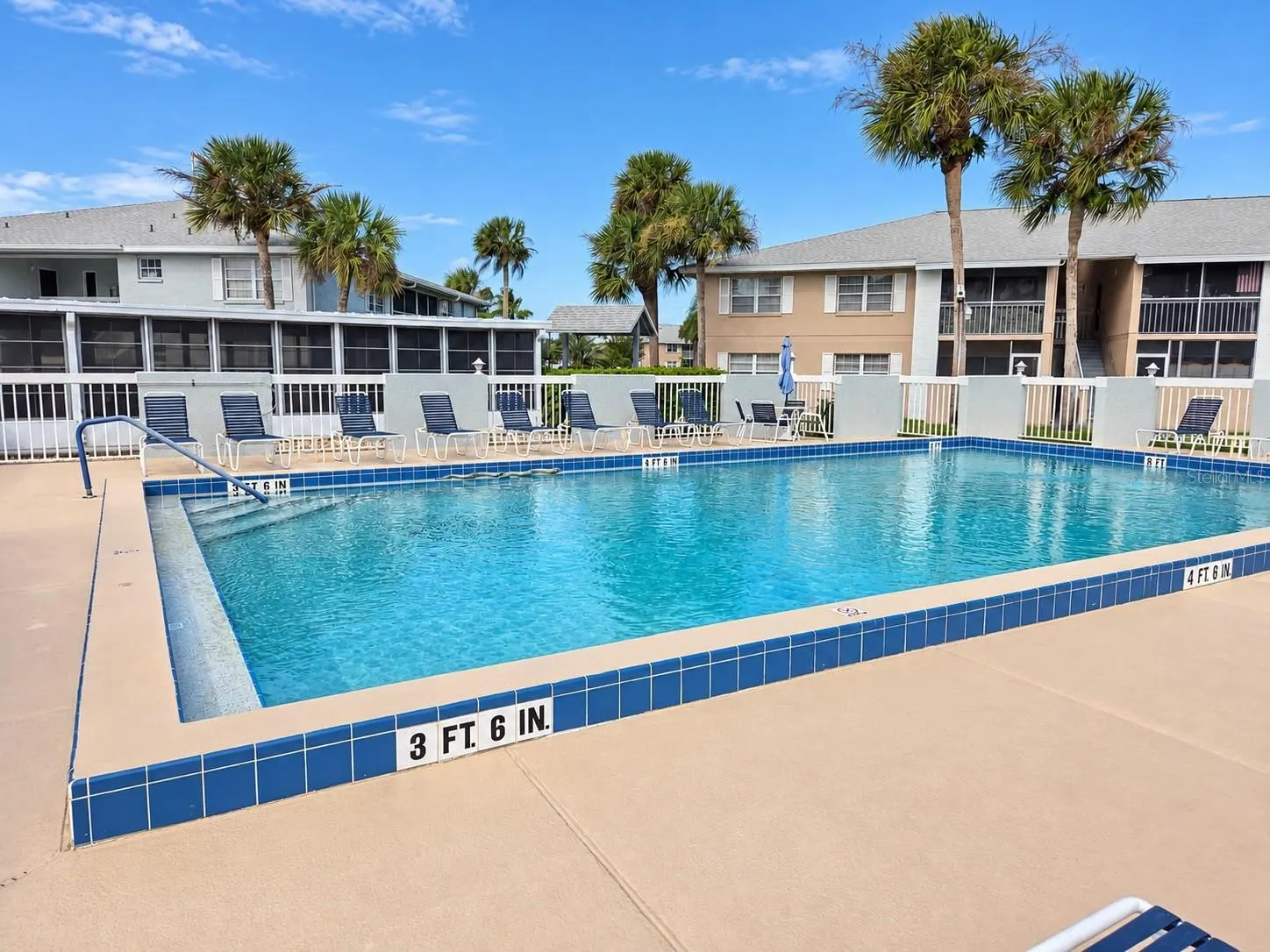 975 SONESTA AVE NE #201 #201