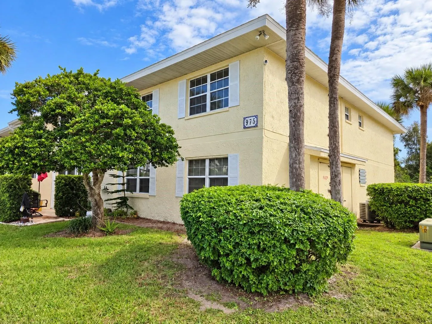 975 SONESTA AVE NE #201 #201