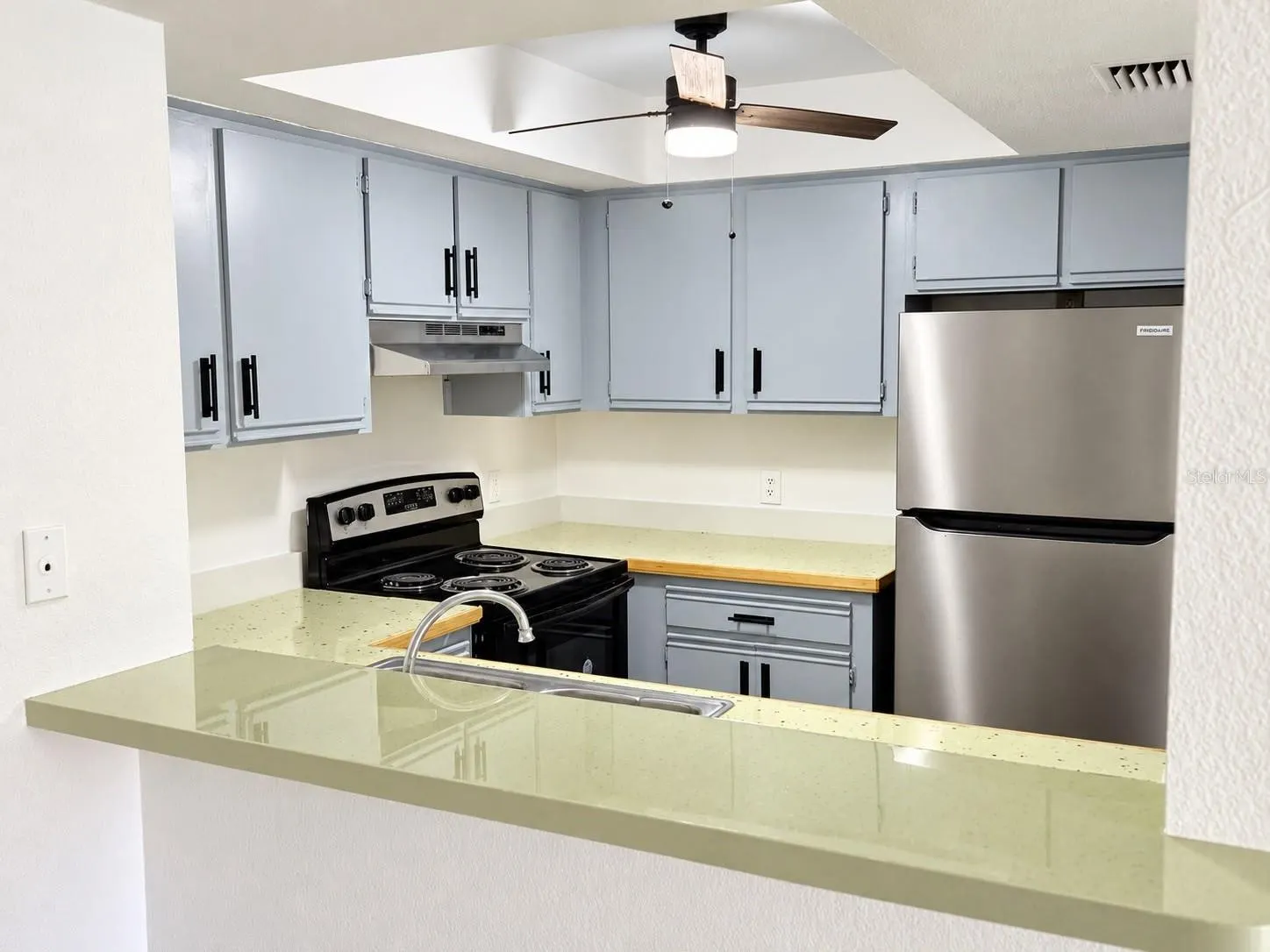 975 SONESTA AVE NE #201 #201