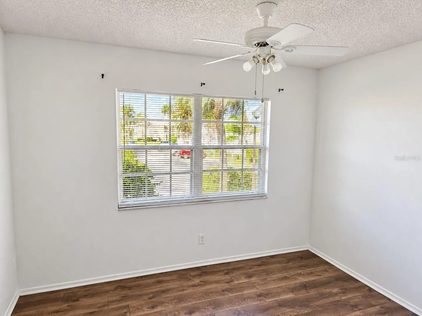 975 SONESTA AVE NE #201 #201