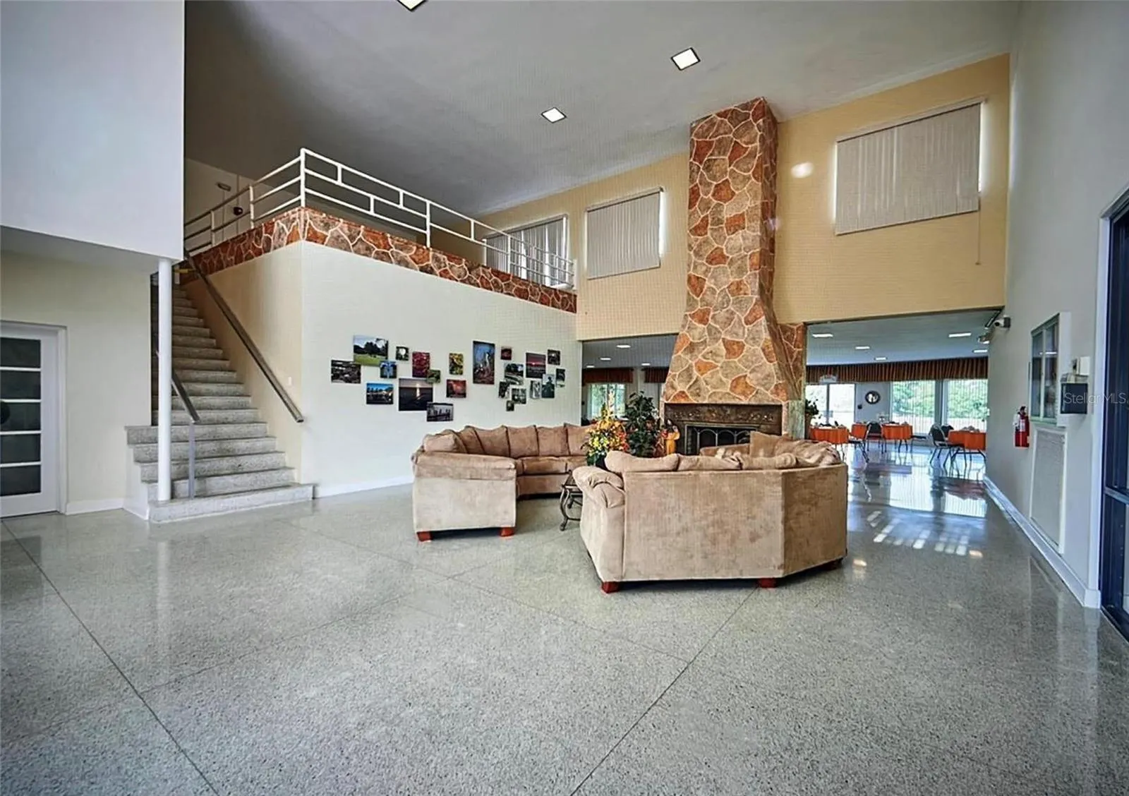316 ALBA DR