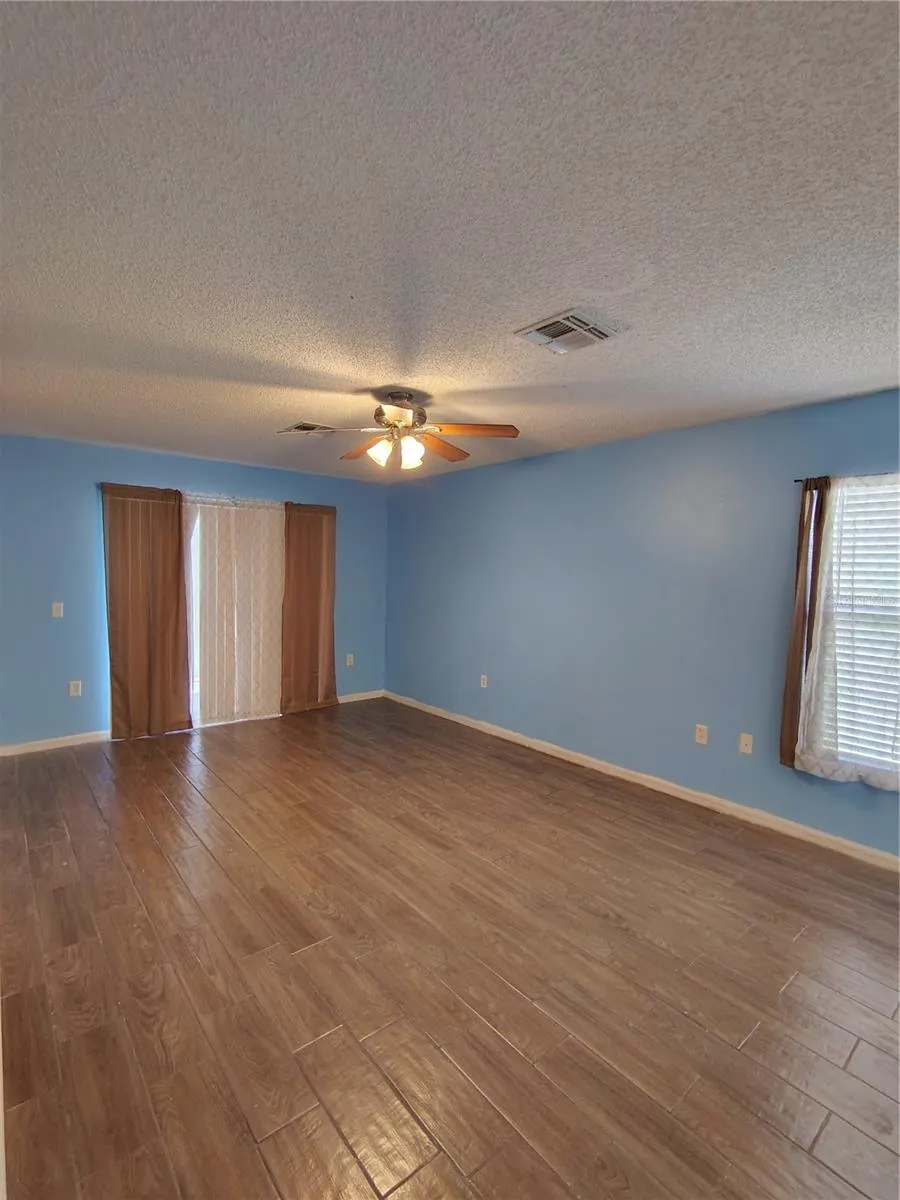 36 SAWFISH LN