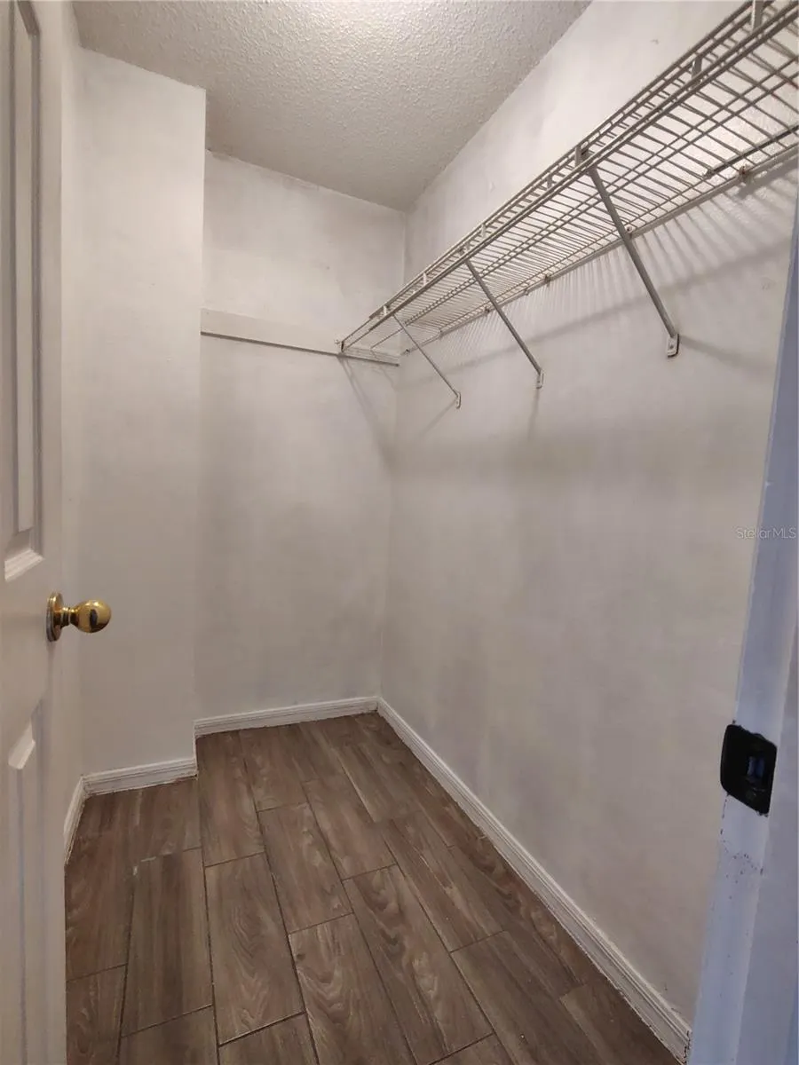 36 SAWFISH LN
