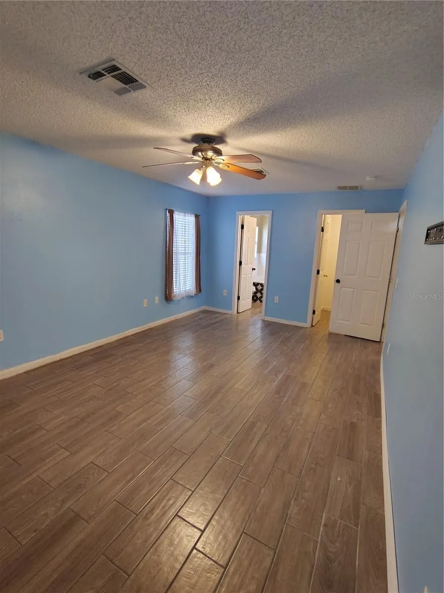 36 SAWFISH LN