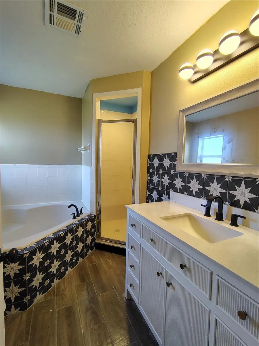 36 SAWFISH LN